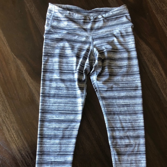 NWOT Athletic leggings - Picture 2 of 3